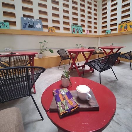 Tumi Hostel Kumasi Ngoại thất bức ảnh