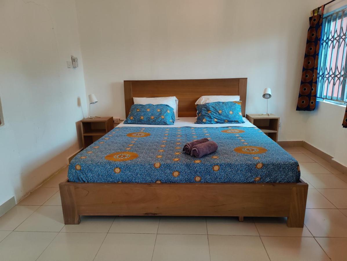 Tumi Hostel Kumasi Ngoại thất bức ảnh