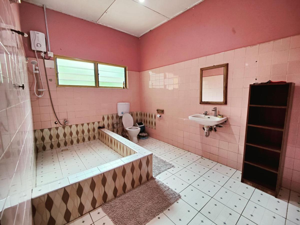 Tumi Hostel Kumasi Ngoại thất bức ảnh