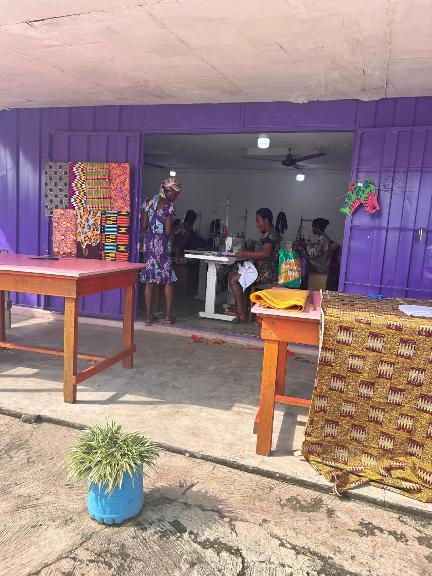 Tumi Hostel Kumasi Ngoại thất bức ảnh