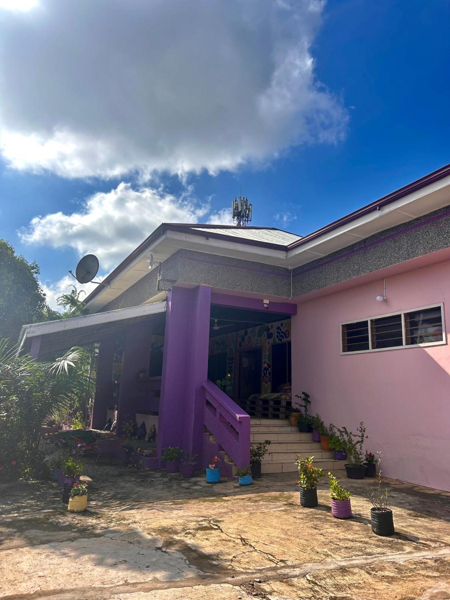 Tumi Hostel Kumasi Ngoại thất bức ảnh